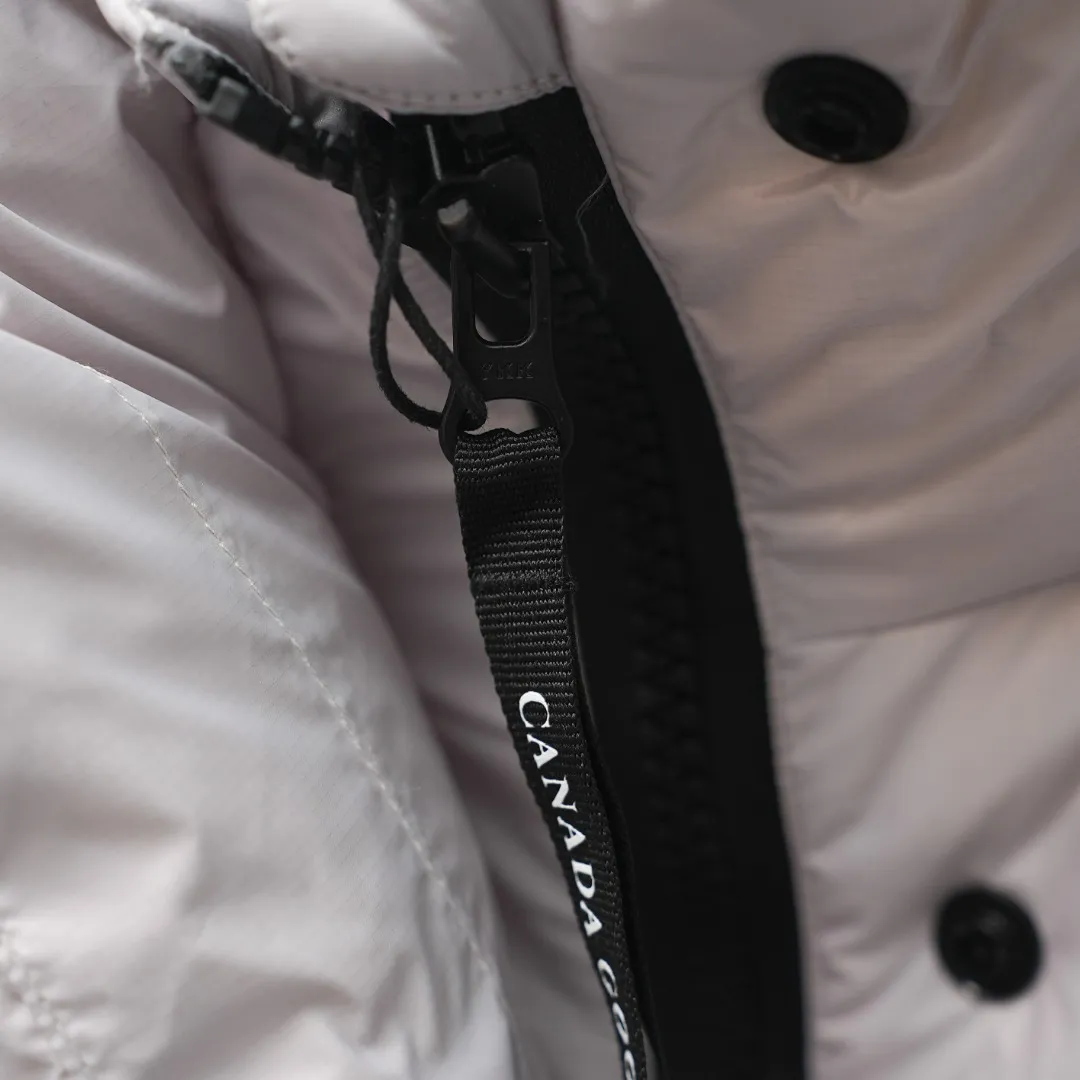 CANADA GOOSE ： Size：S-L